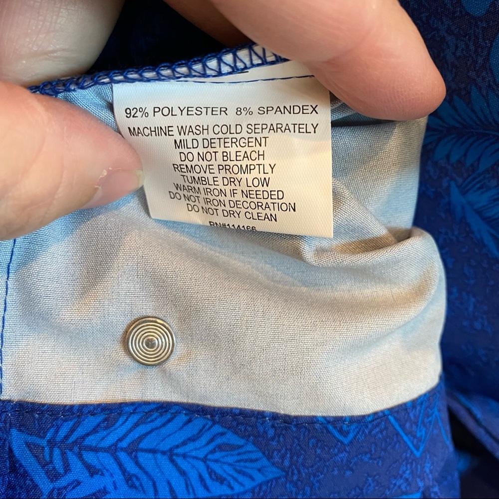 CHILIWEAR Boise State Broncos Resort Wear Hawaiian Dress Shirt - Picture 6 of 9